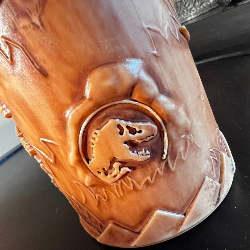Universal Studios Jurassic Park World Velociraptor Dinosaur Plastic Tiki Cup